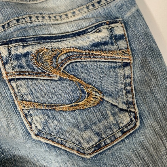 Silver Jeans Co. Light Blue Toni Distressed Jeans - Picture 9 of 13